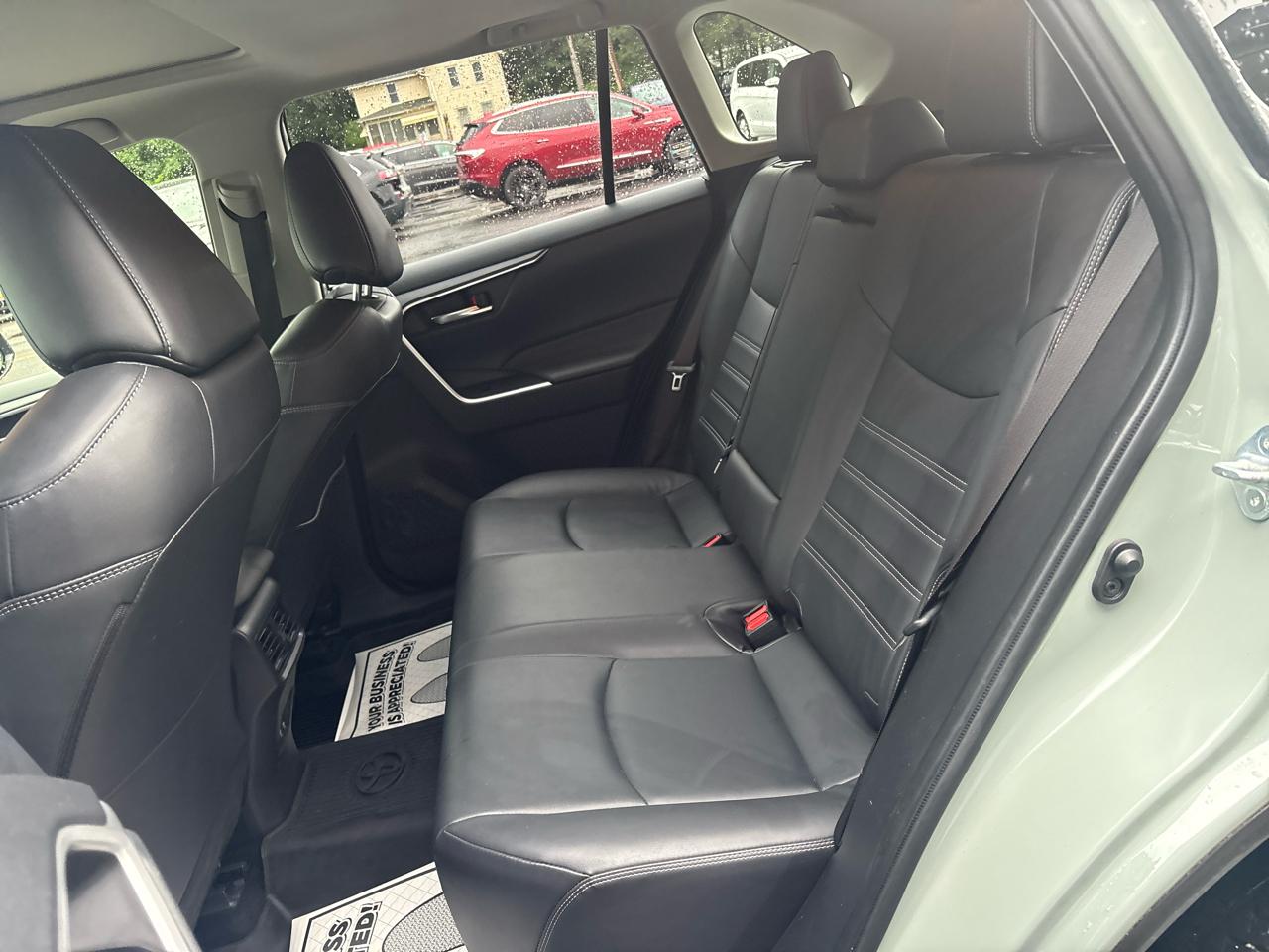 Toyota RAV4 XLE Premium AWD 2019