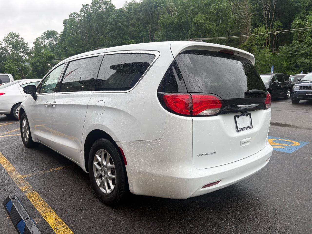 Chrysler Voyager LX 2023