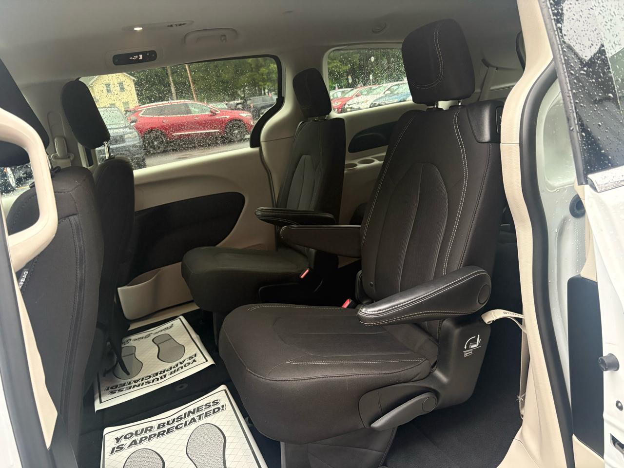 Chrysler Voyager LX 2023