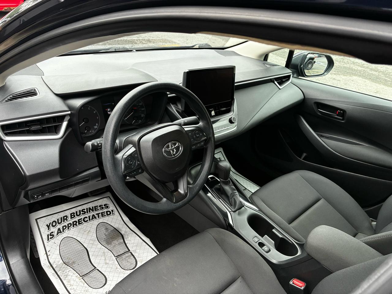 Toyota Corolla LE 2024