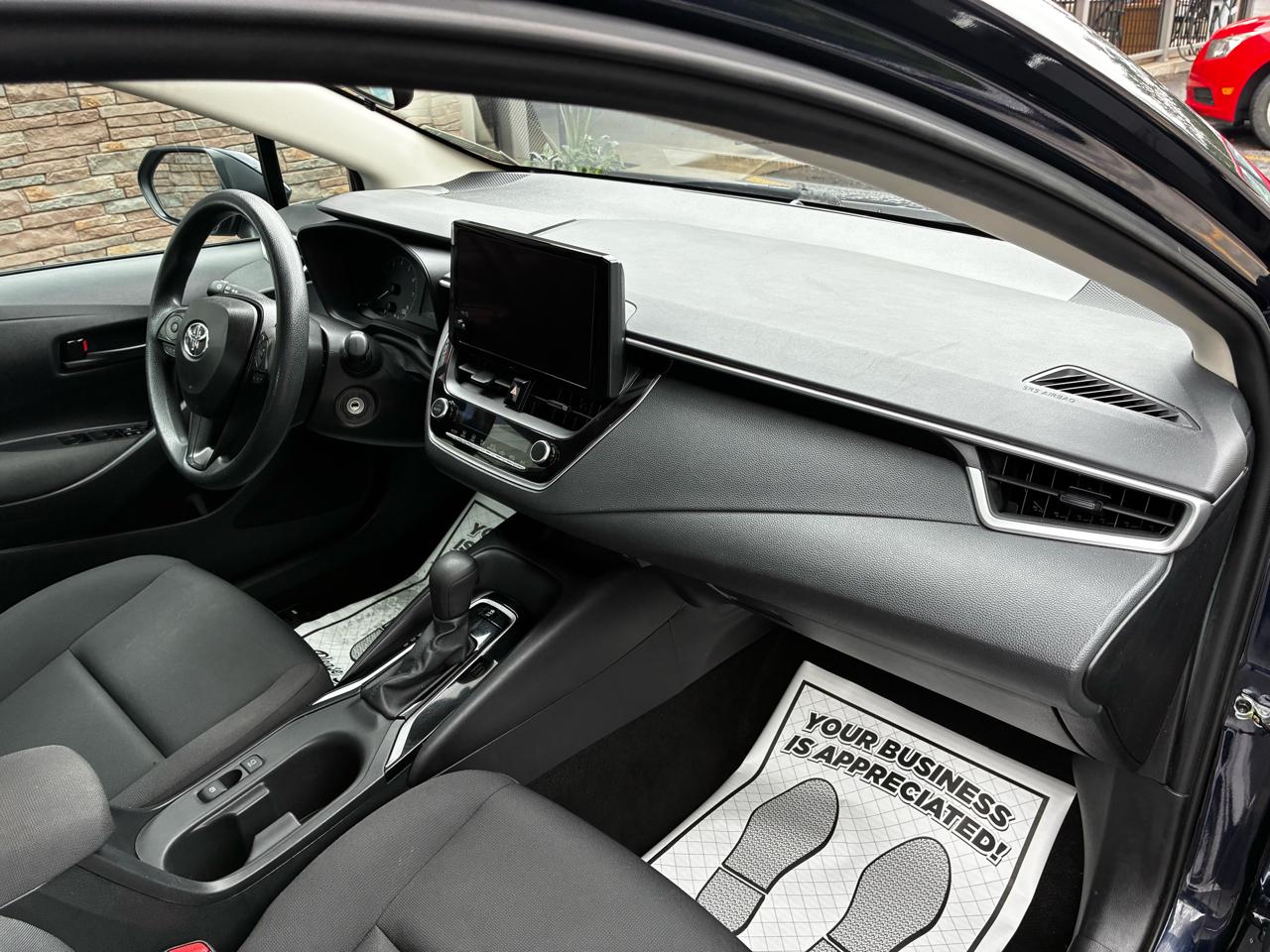 Toyota Corolla LE 2024