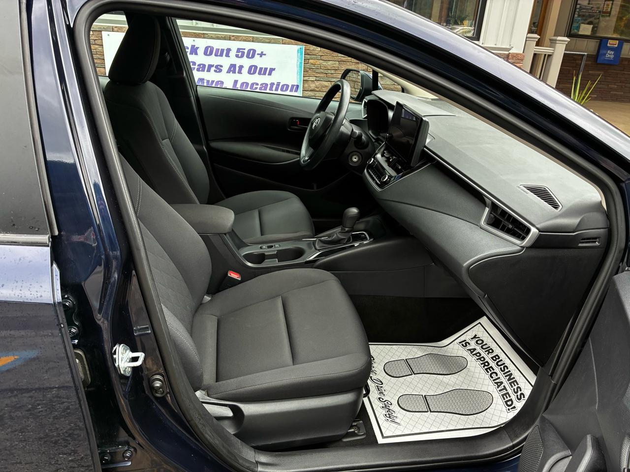 Toyota Corolla LE 2024