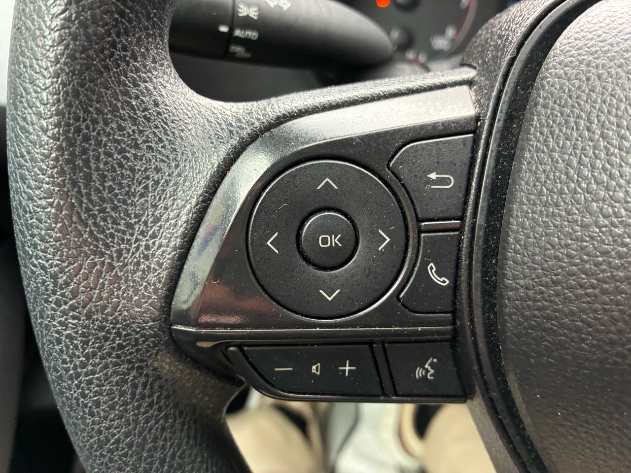 Toyota Corolla LE 2024