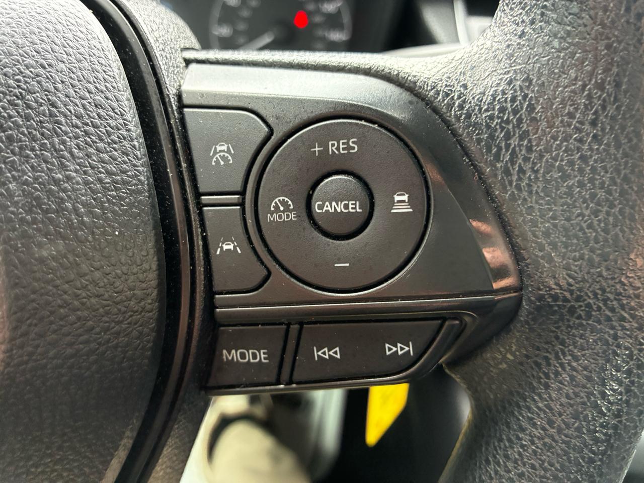 Toyota Corolla LE 2024