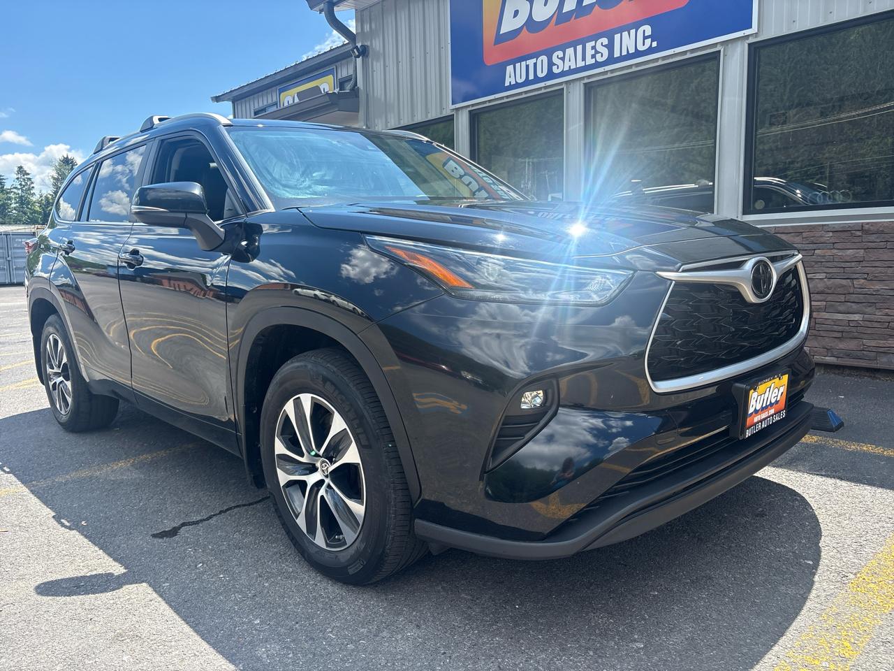 Toyota Highlander XLE 2023