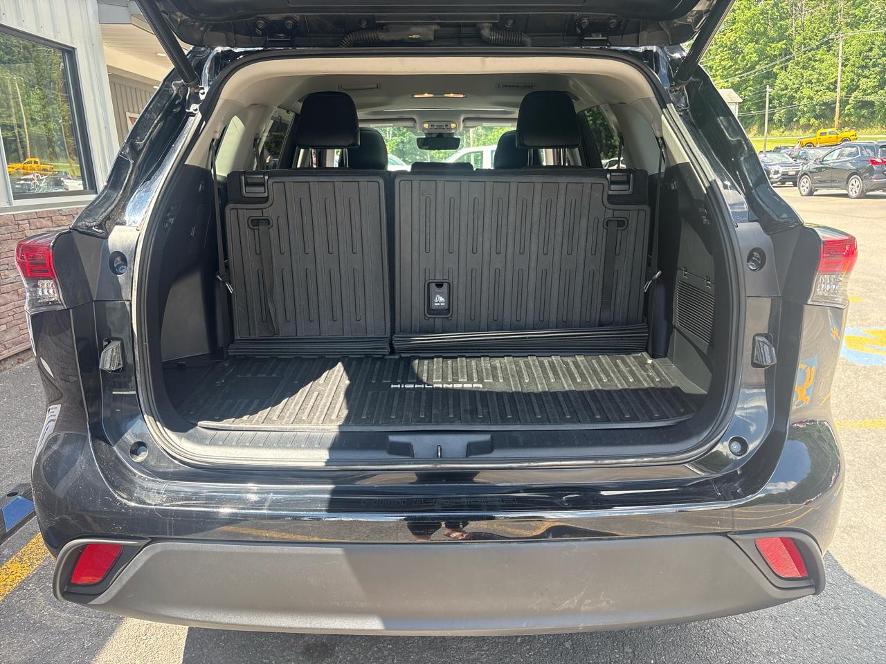 Toyota Highlander XLE 2023