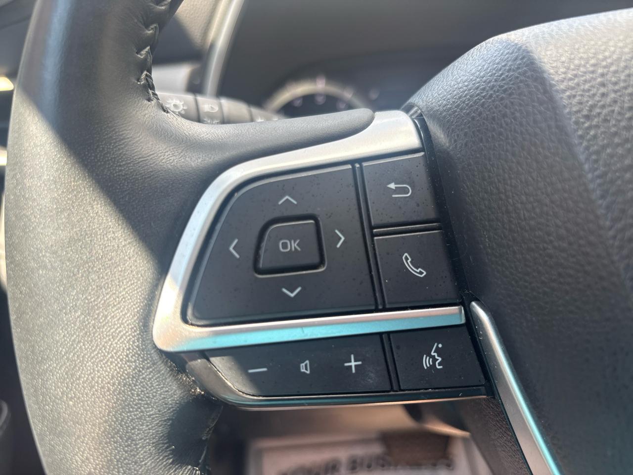 Toyota Highlander XLE 2023