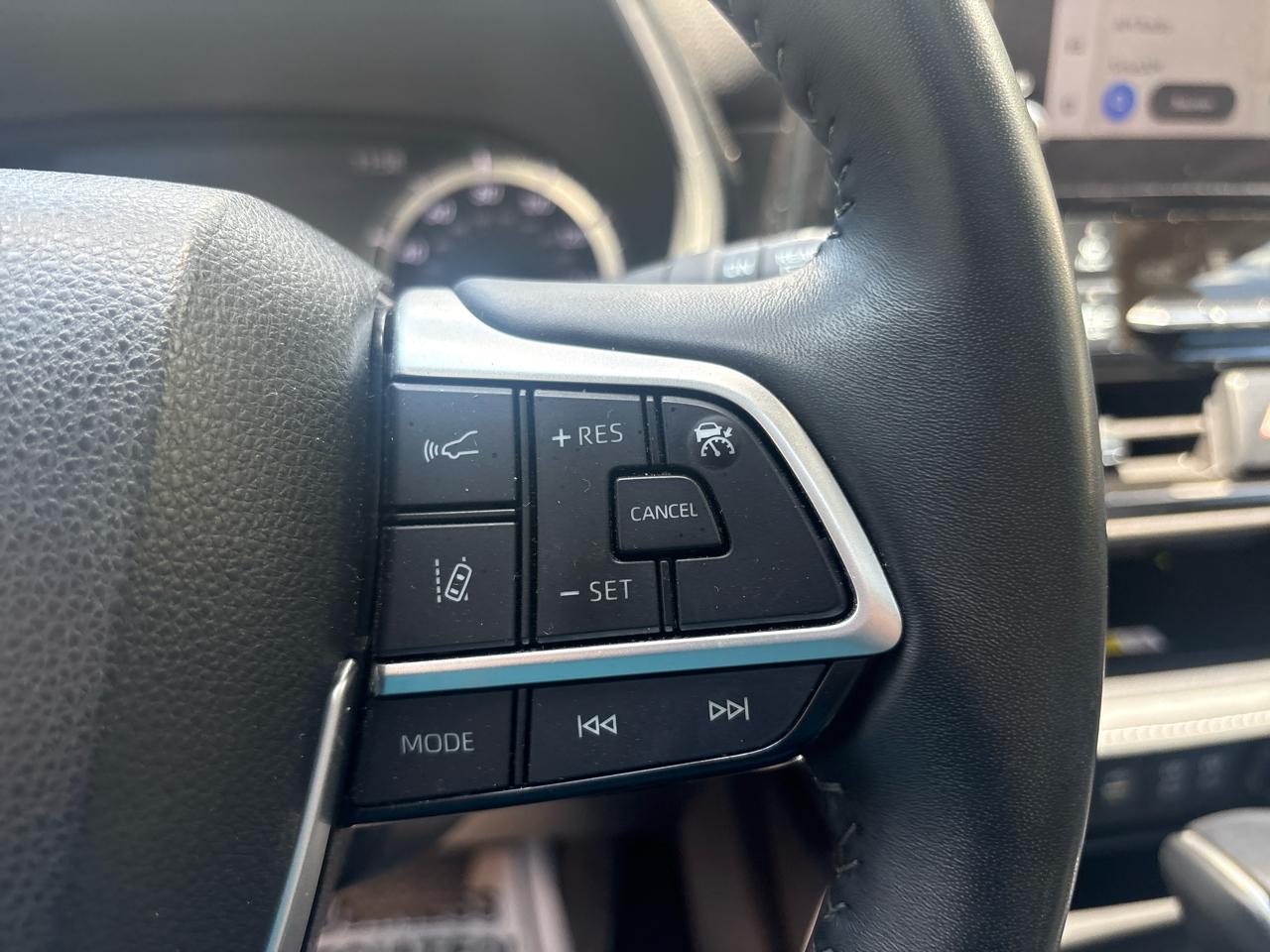 Toyota Highlander XLE 2023