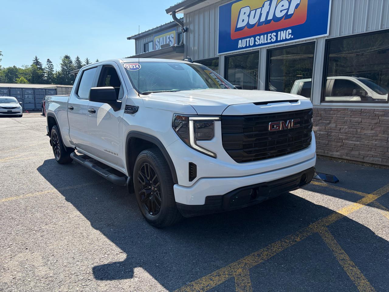 GMC Sierra 1500 Pro Crew Cab Short Box 4WD 2024