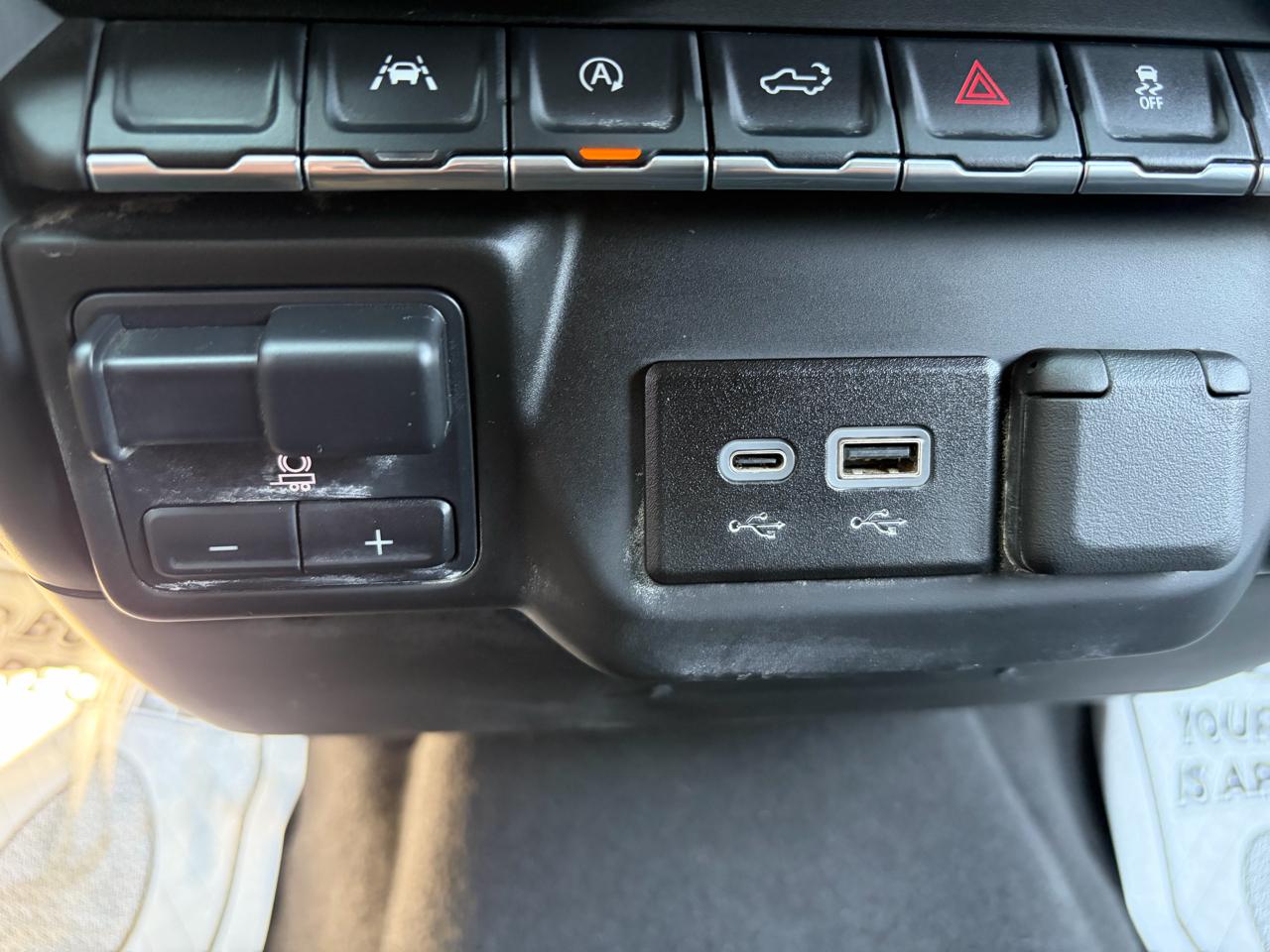 GMC Sierra 1500 Pro Crew Cab Short Box 4WD 2024