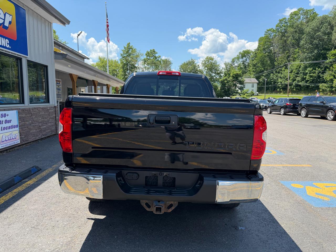 Toyota Tundra SR5 5.7L V8 Double Cab 4WD 2019