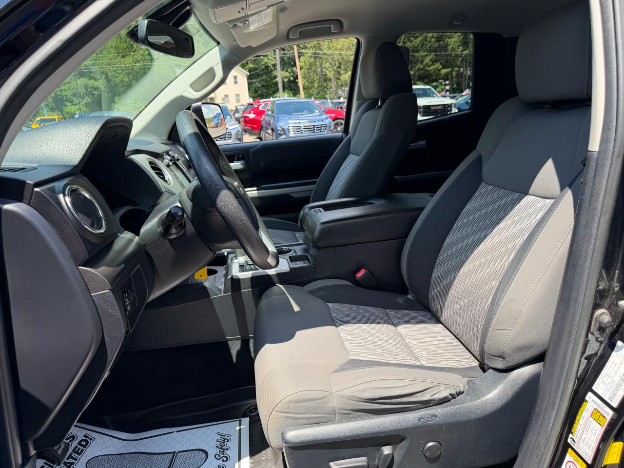 Toyota Tundra SR5 5.7L V8 Double Cab 4WD 2019