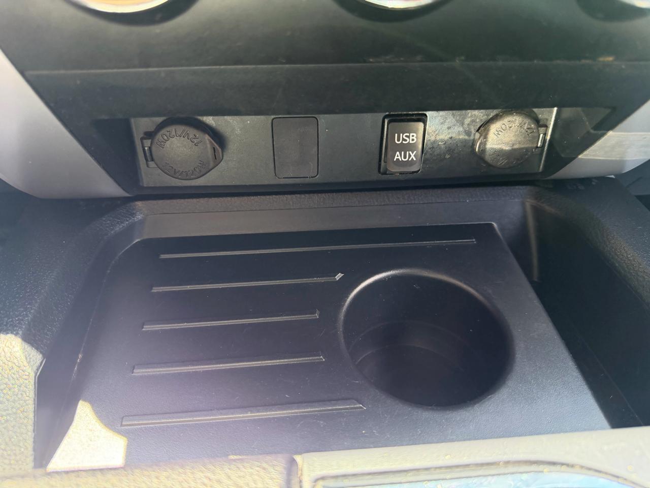 Toyota Tundra SR5 5.7L V8 Double Cab 4WD 2019
