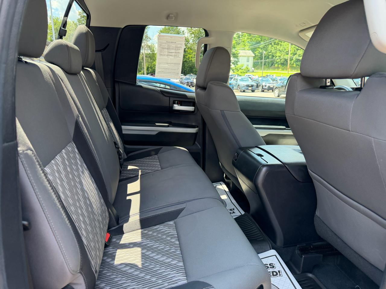 Toyota Tundra SR5 5.7L V8 Double Cab 4WD 2019