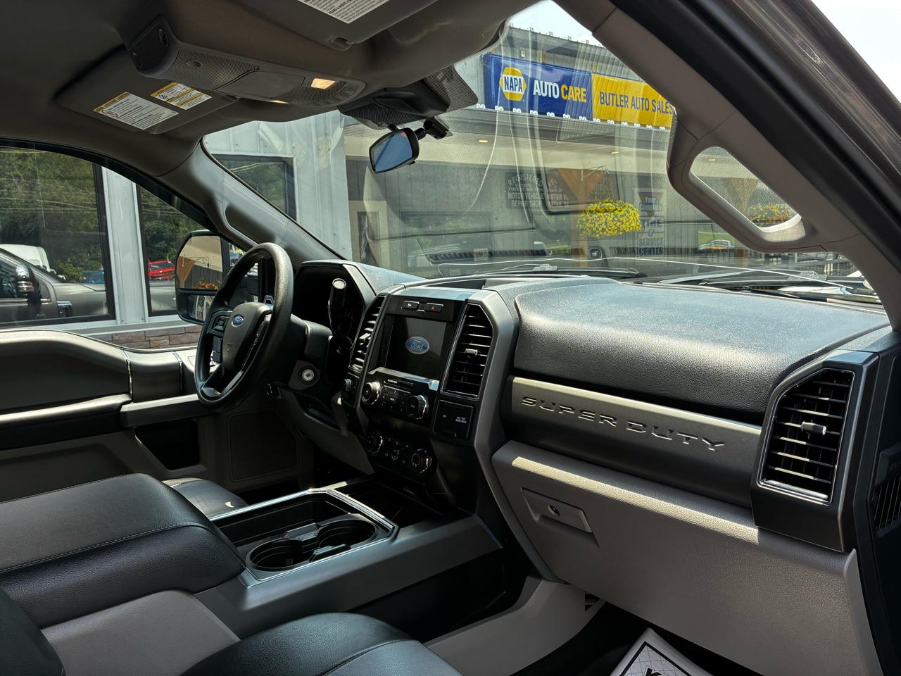 Ford F-250 SD XL Crew Cab 4WD 2022