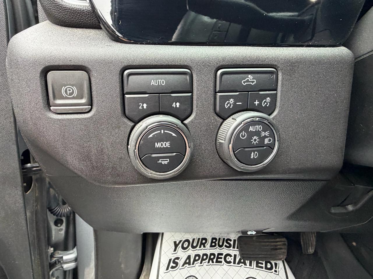 Chevrolet Silverado 1500 RST Crew Cab 4WD 2024