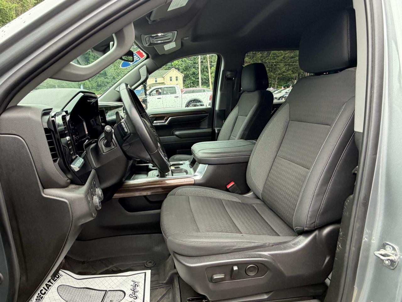 Chevrolet Silverado 1500 RST Crew Cab 4WD 2024