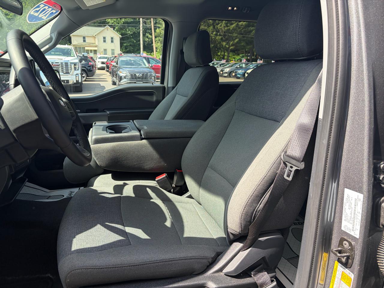 Ford F-150 XLT SuperCrew 4WD 2025