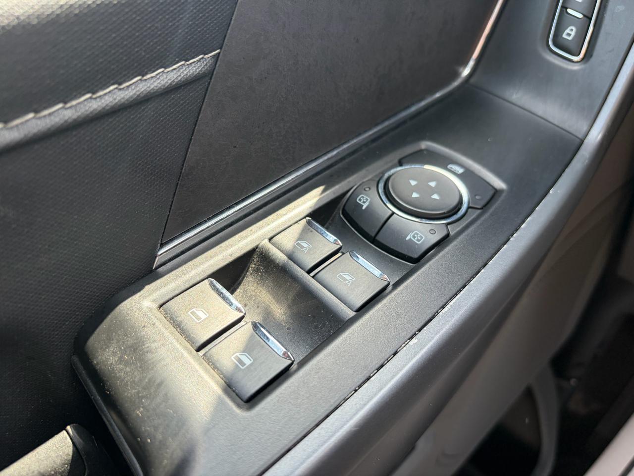Ford F-150 XLT SuperCrew 4WD 2025