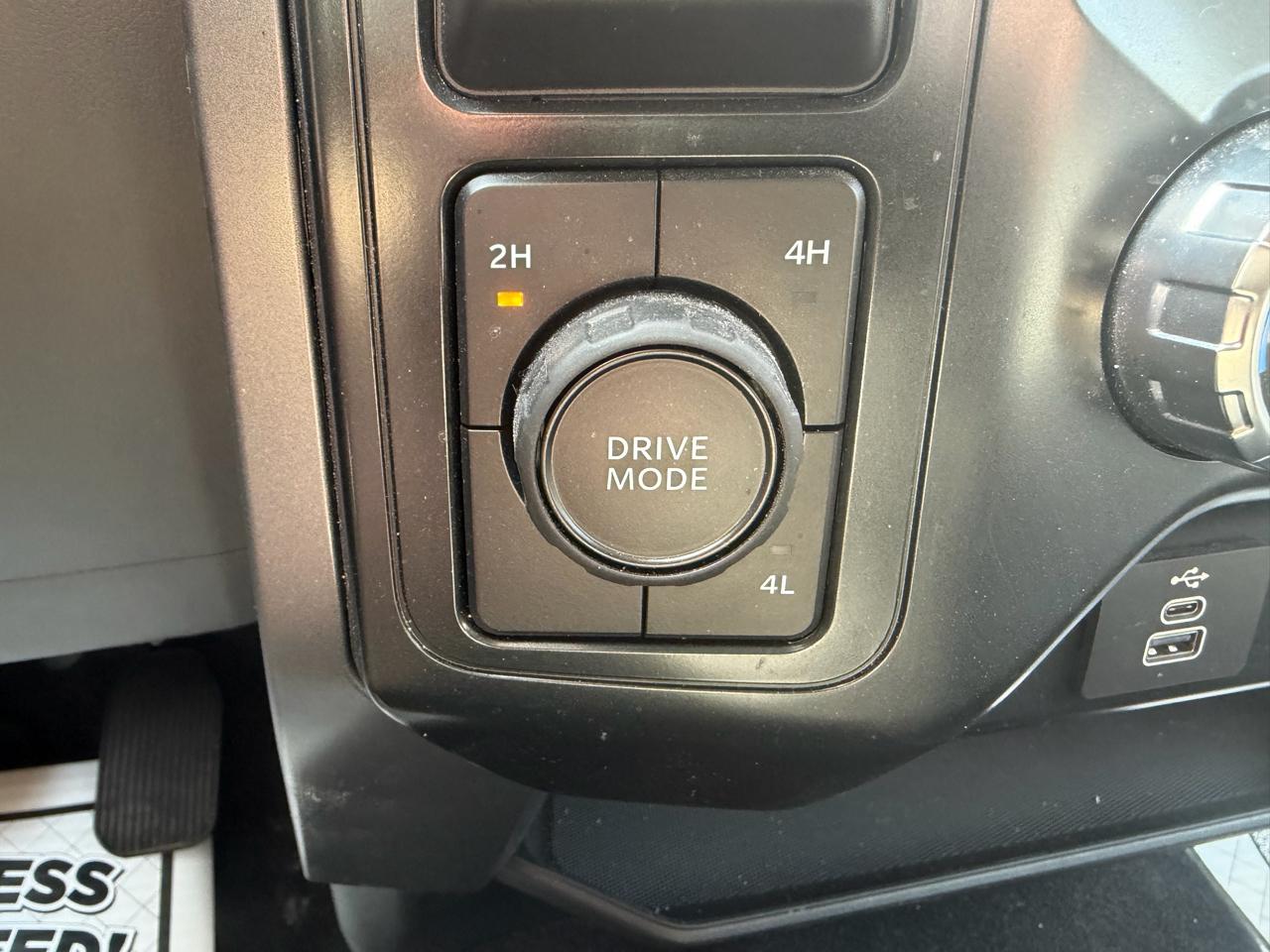 Ford F-150 XLT SuperCrew 4WD 2025