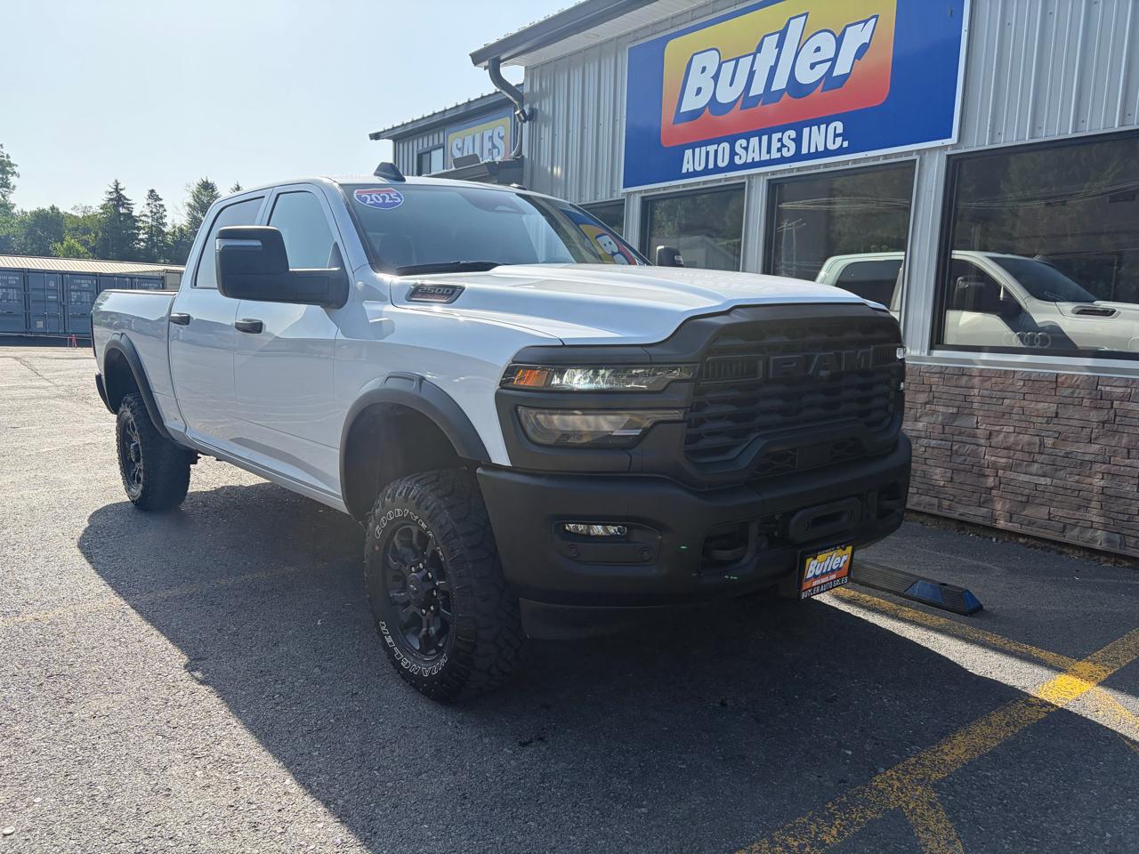 RAM 2500 Tradesman Crew Cab SWB 4WD 2025