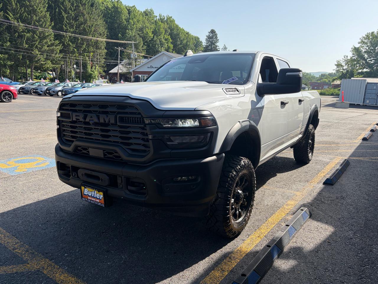 RAM 2500 Tradesman Crew Cab SWB 4WD 2025