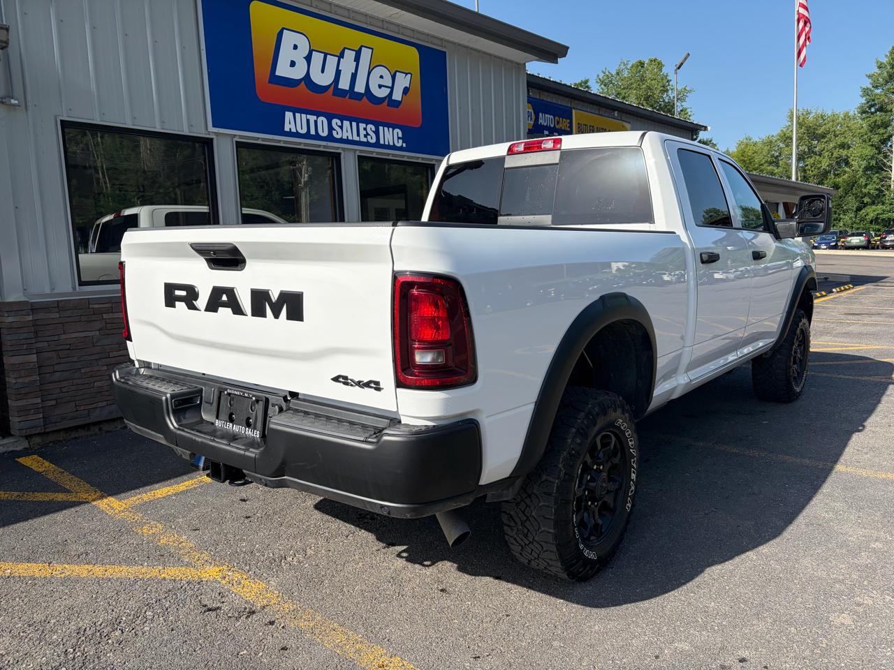 RAM 2500 Tradesman Crew Cab SWB 4WD 2025