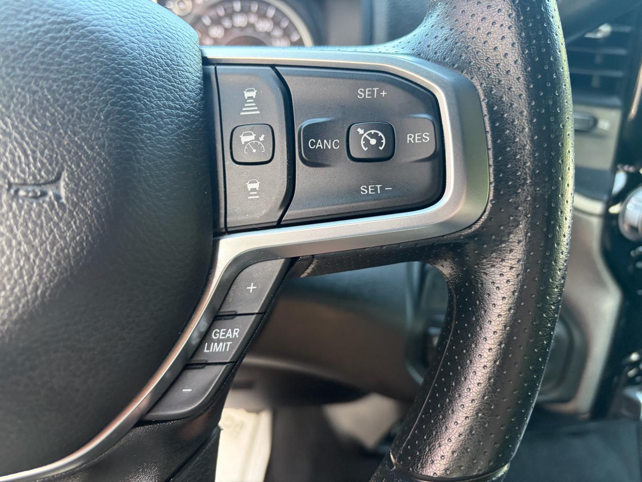 RAM 2500 Tradesman Crew Cab SWB 4WD 2025