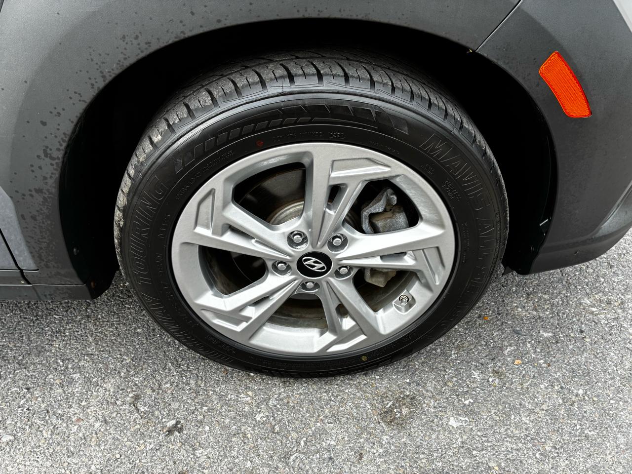 Hyundai Kona SEL AWD 2023