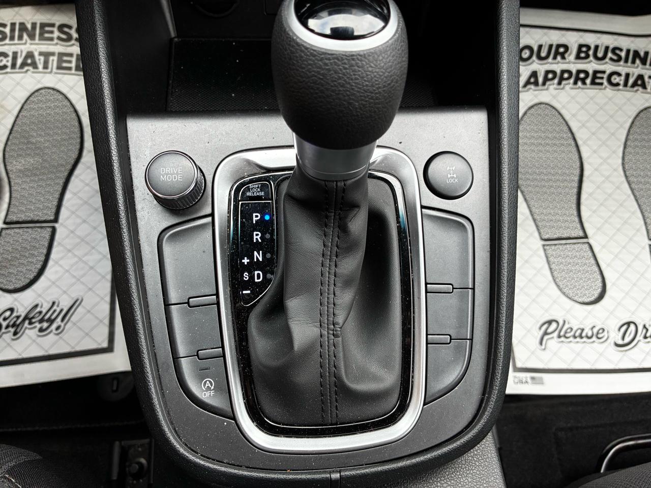 Hyundai Kona SEL AWD 2023