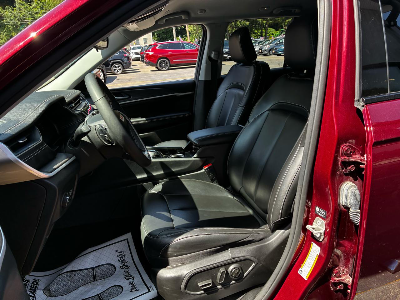 Jeep Grand Cherokee Limited 4WD 2023