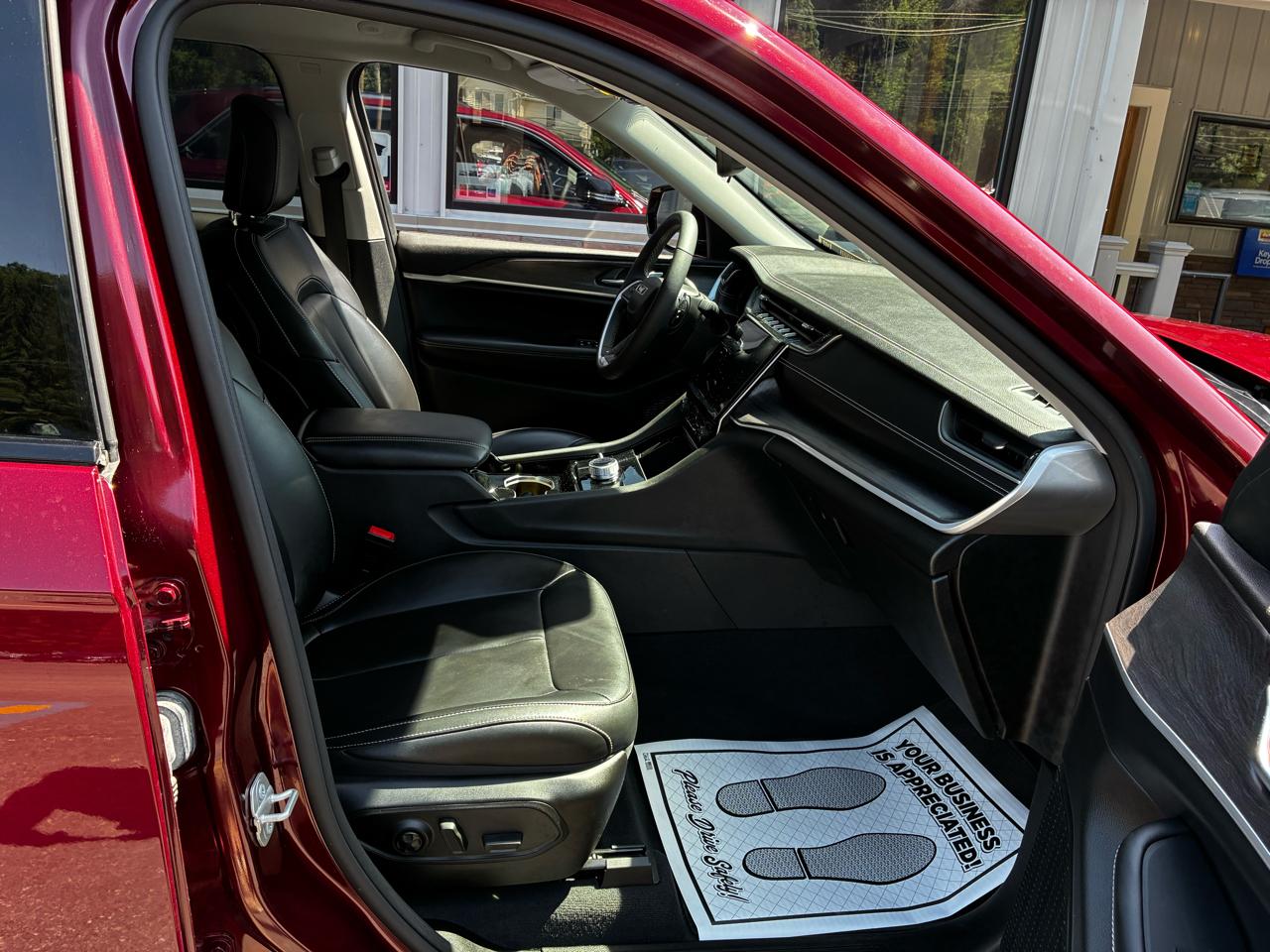 Jeep Grand Cherokee Limited 4WD 2023