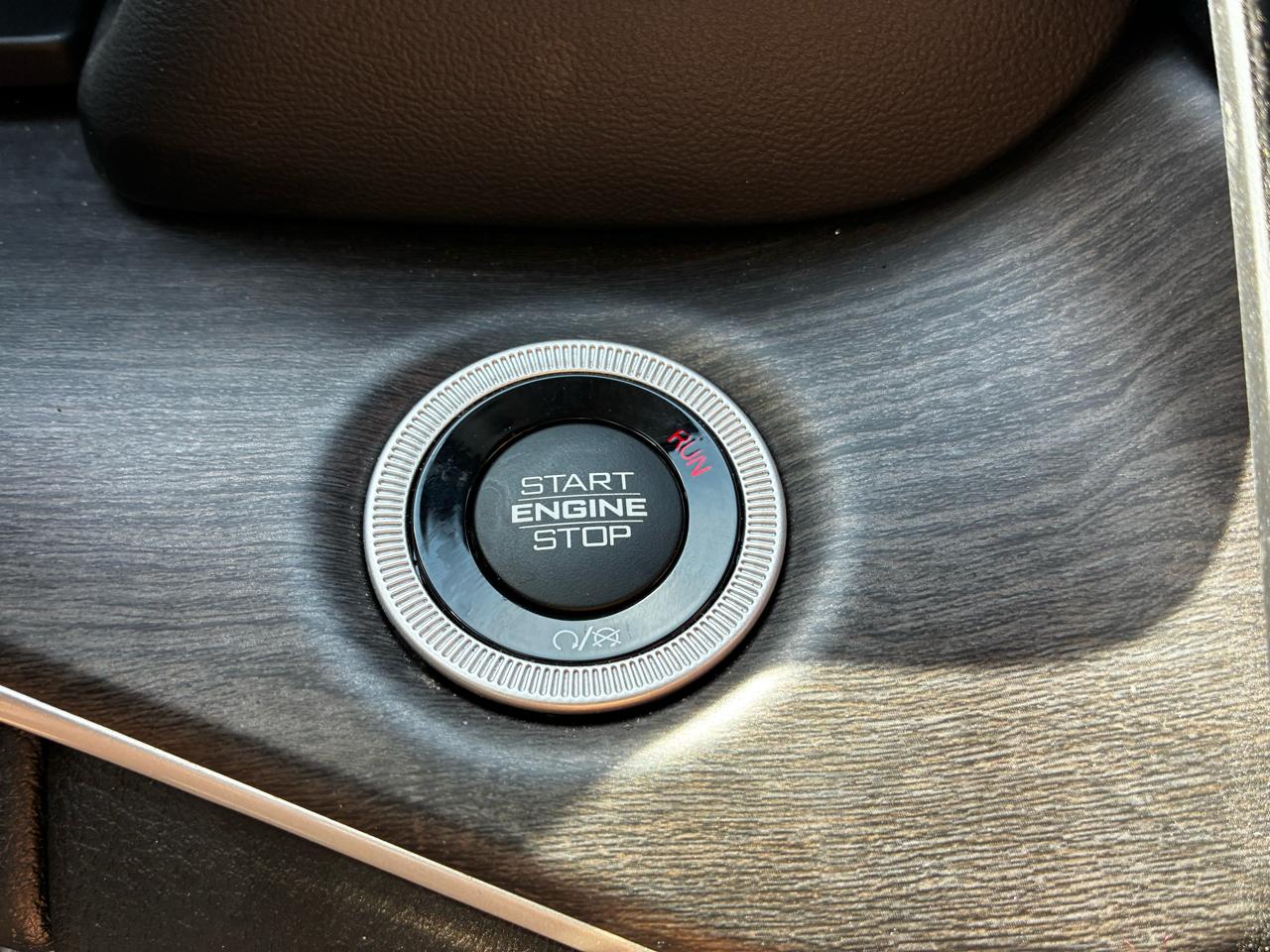 Jeep Grand Cherokee Limited 4WD 2023