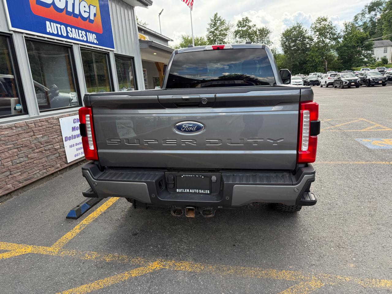 Ford F-250 SD XLT Crew Cab 4WD 2024