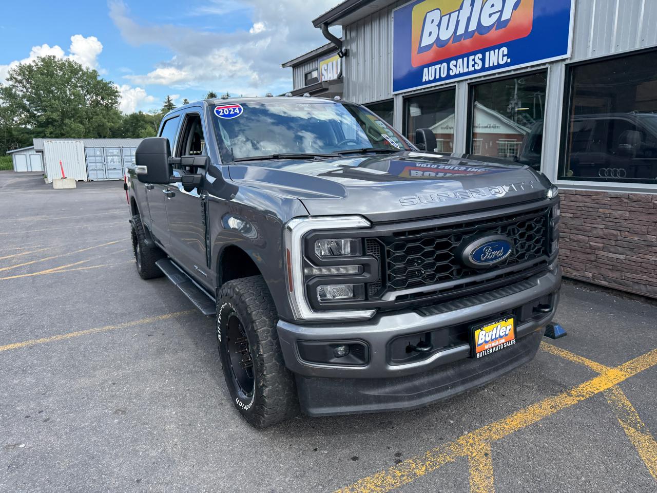 Ford F-250 SD XLT Crew Cab 4WD 2024