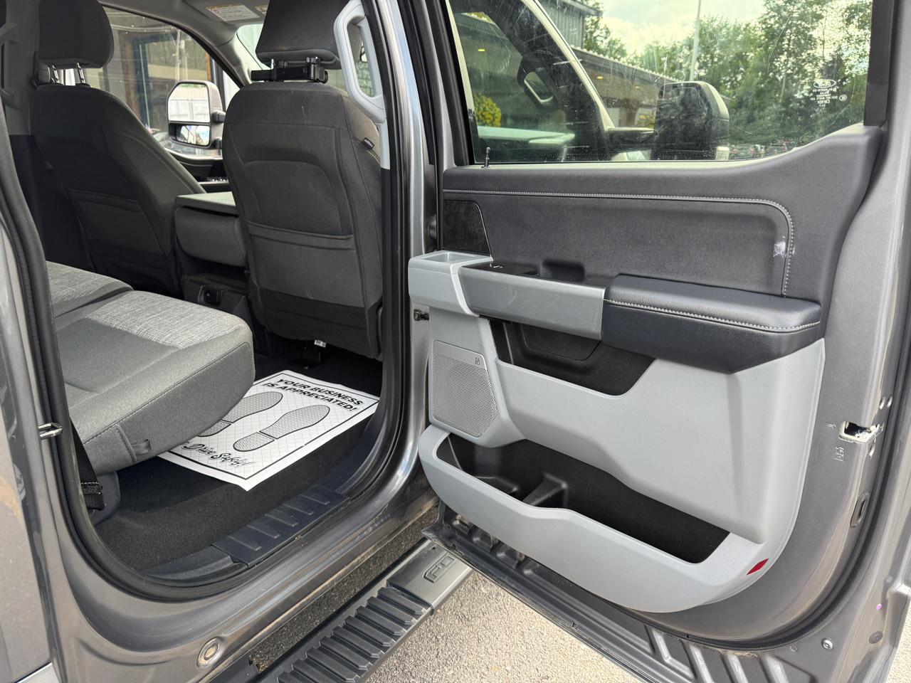 Ford F-250 SD XLT Crew Cab 4WD 2024
