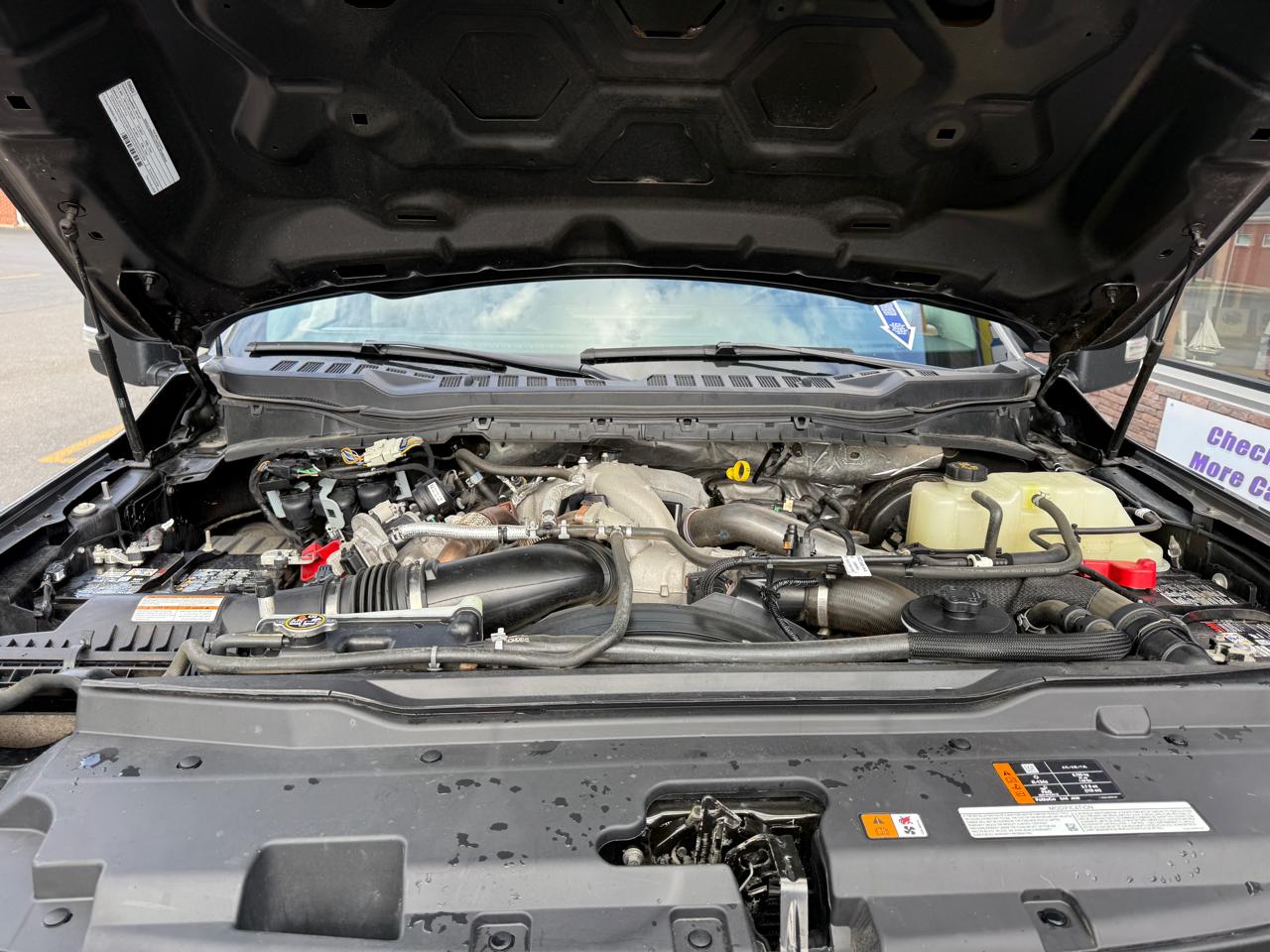 Ford F-250 SD XLT Crew Cab 4WD 2024