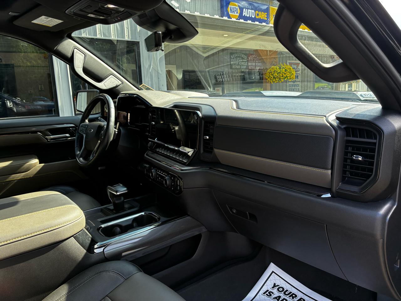 Chevrolet Silverado 1500 ZR2 Crew Cab 4WD 2023
