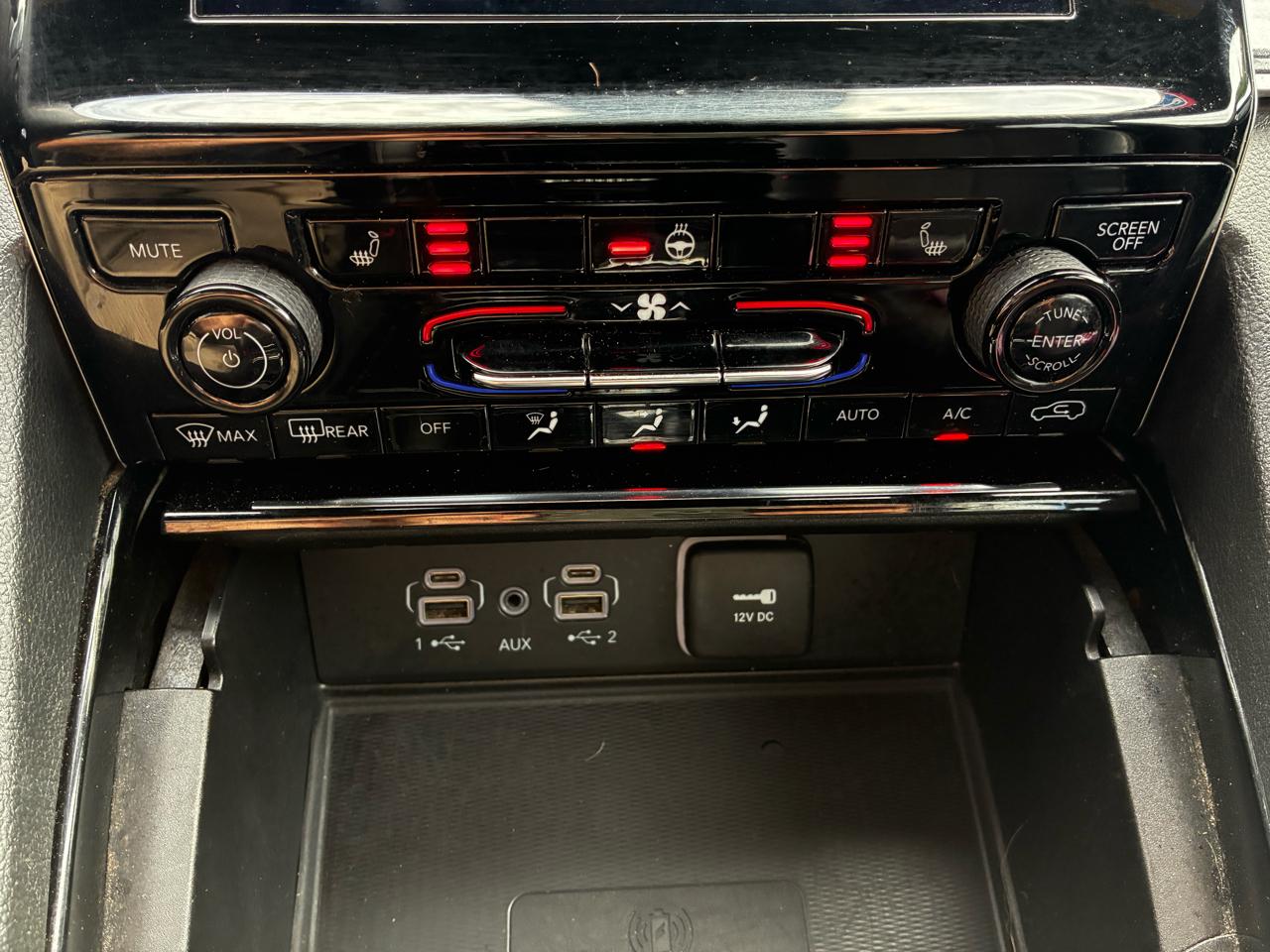 Jeep Grand Cherokee Laredo 4WD 2023