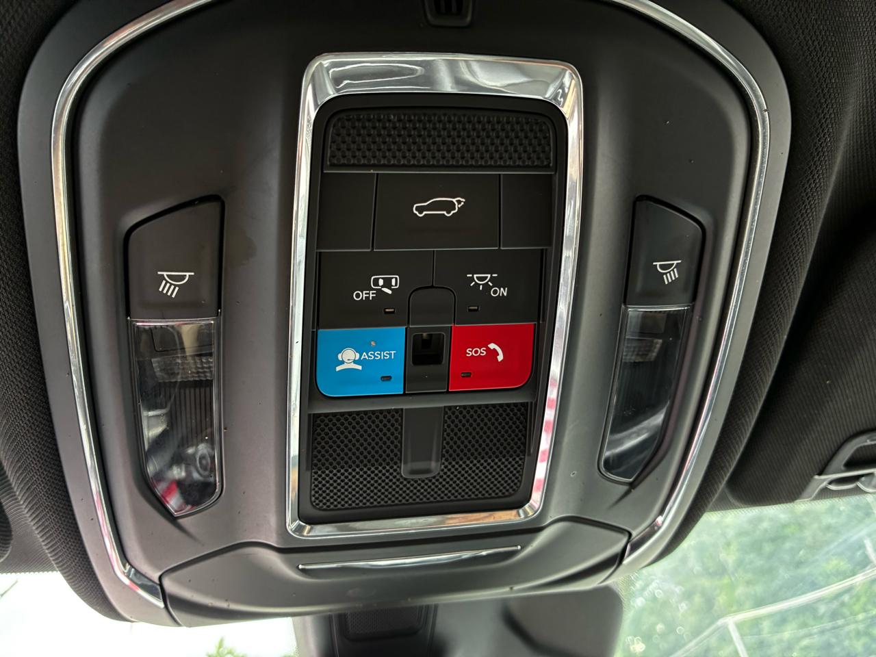 Jeep Grand Cherokee Laredo 4WD 2023