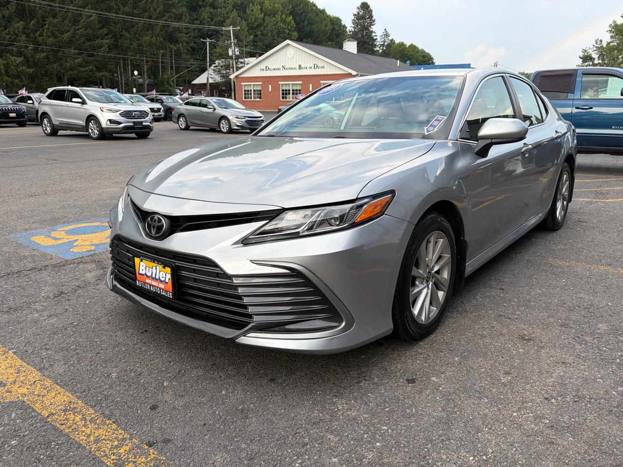 Toyota Camry LE AWD 2021