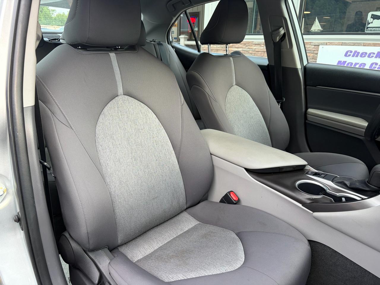 Toyota Camry LE AWD 2021