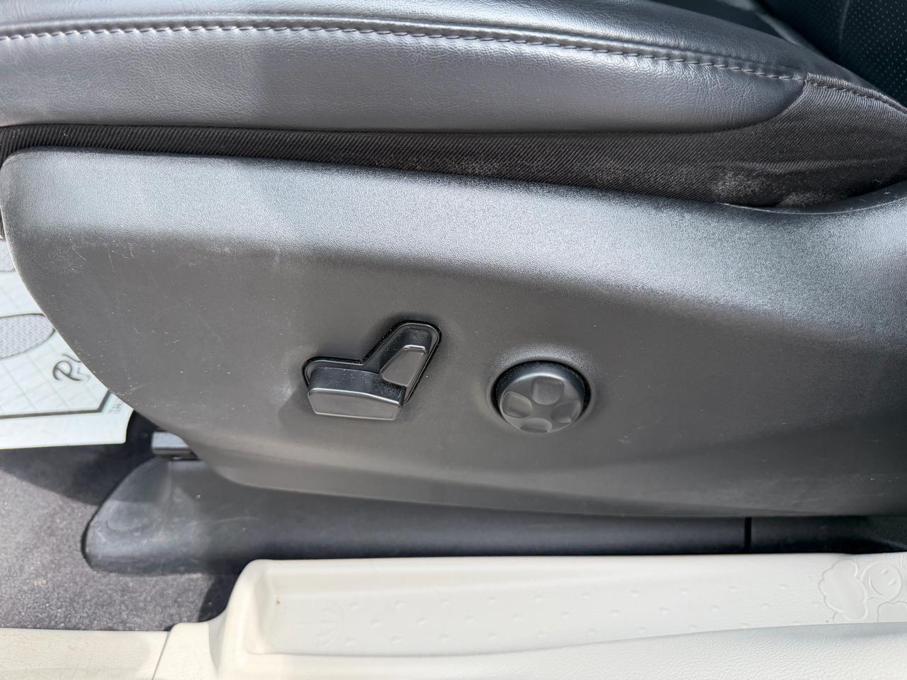 Chrysler Pacifica Touring L 2023