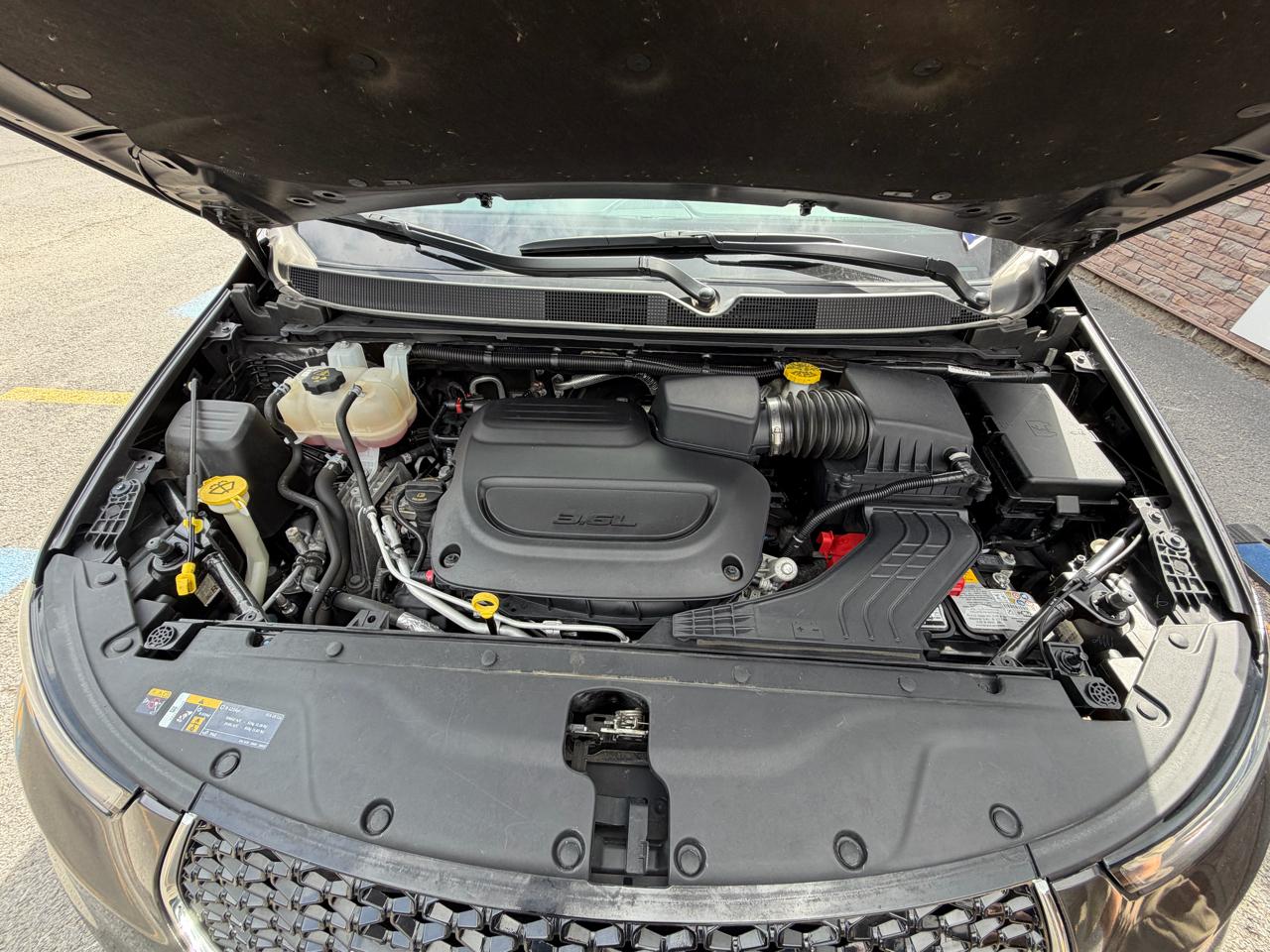 Chrysler Pacifica Touring L 2023