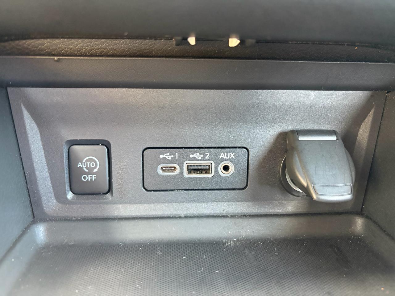 Nissan Sentra SV 2024