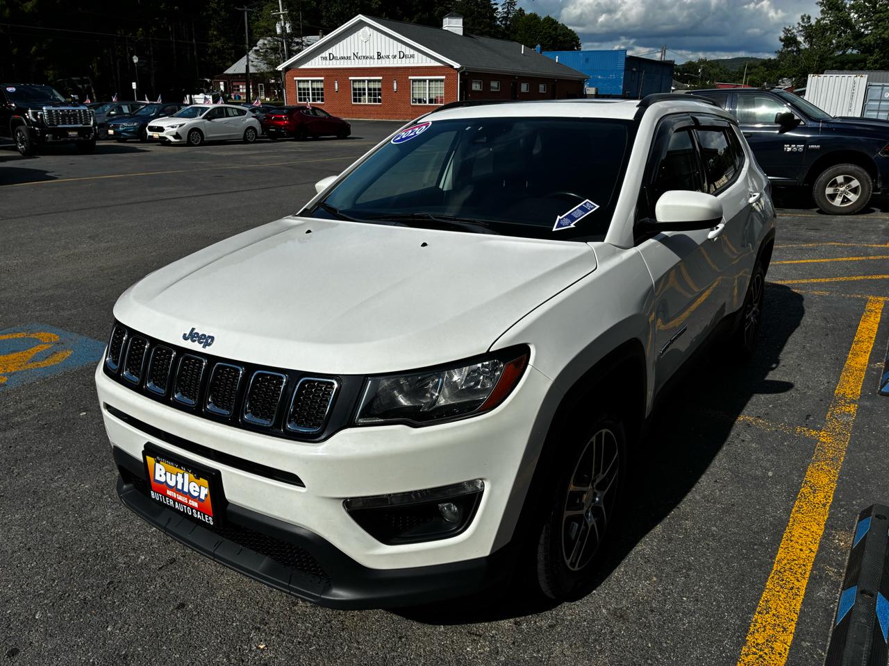 Jeep Compass Latitude w/Sun/Safety Pkg 4x4 2020