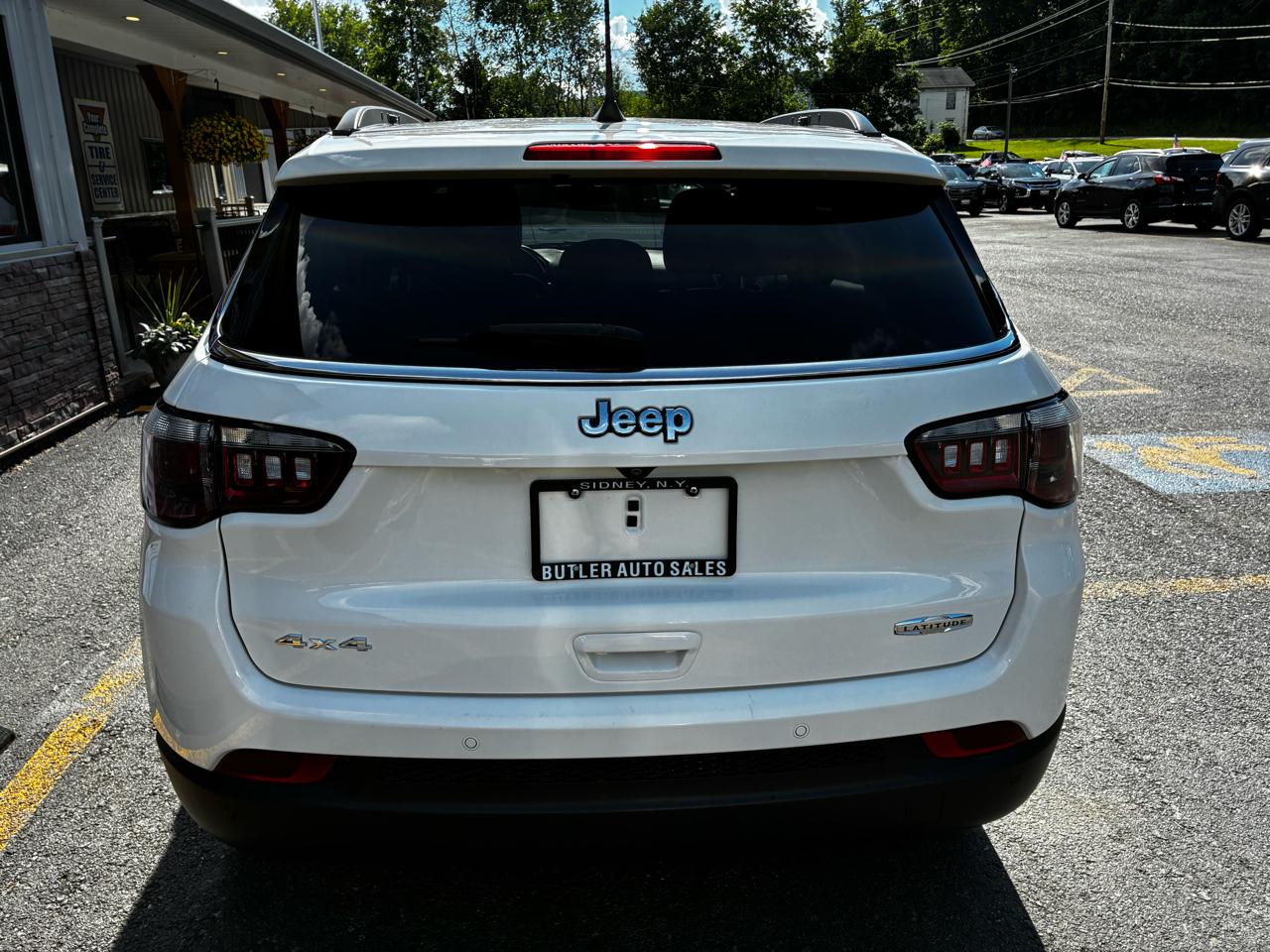 Jeep Compass Latitude w/Sun/Safety Pkg 4x4 2020