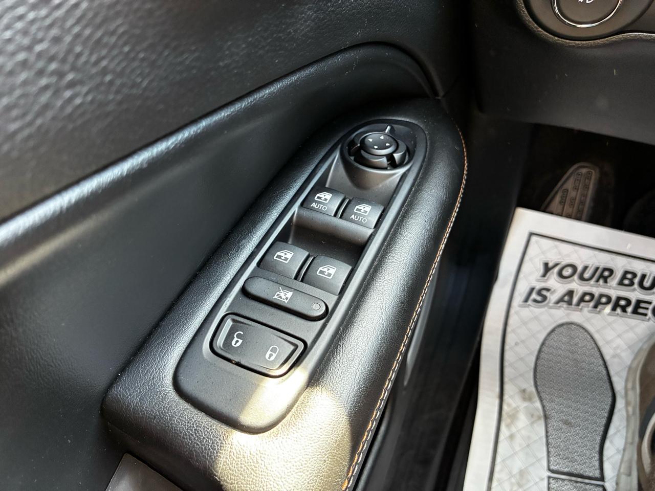 Jeep Compass Latitude w/Sun/Safety Pkg 4x4 2020