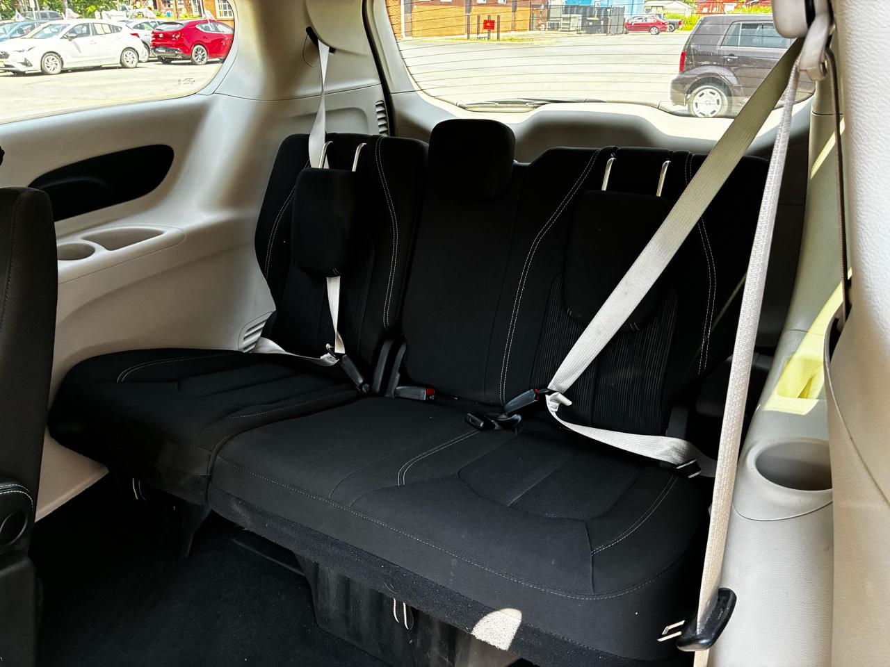 Chrysler Voyager LX 2023