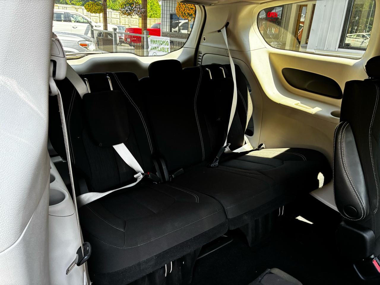 Chrysler Voyager LX 2023